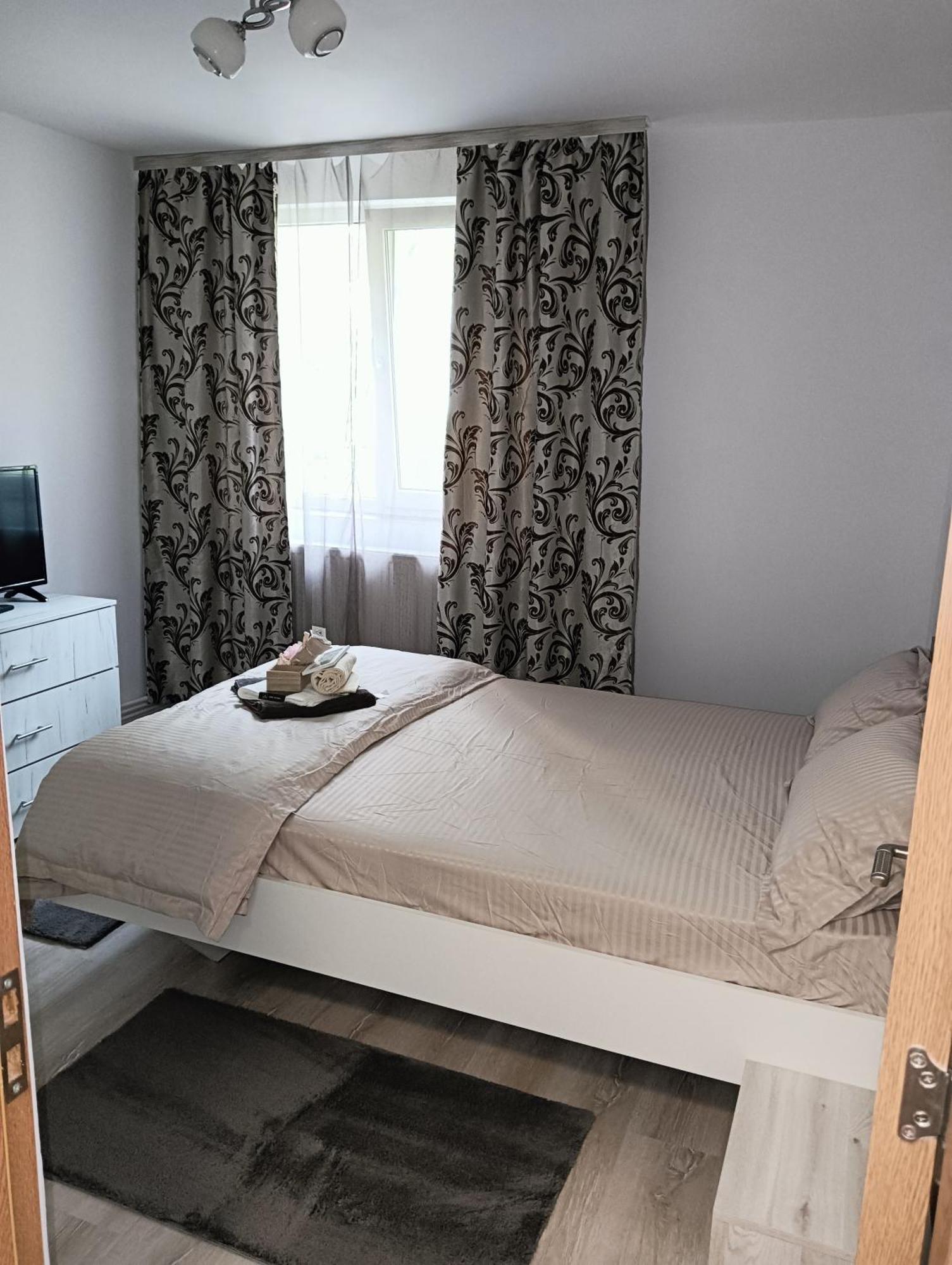 Apartament Hd2 Hunedoara Extérieur photo